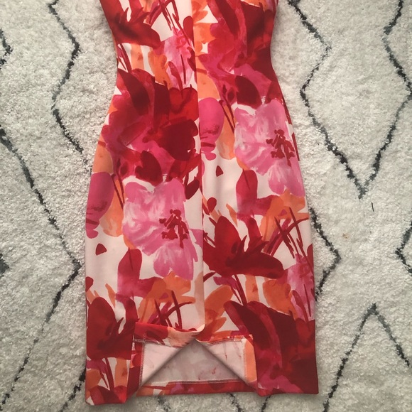 Dress - Picture 3 of 3